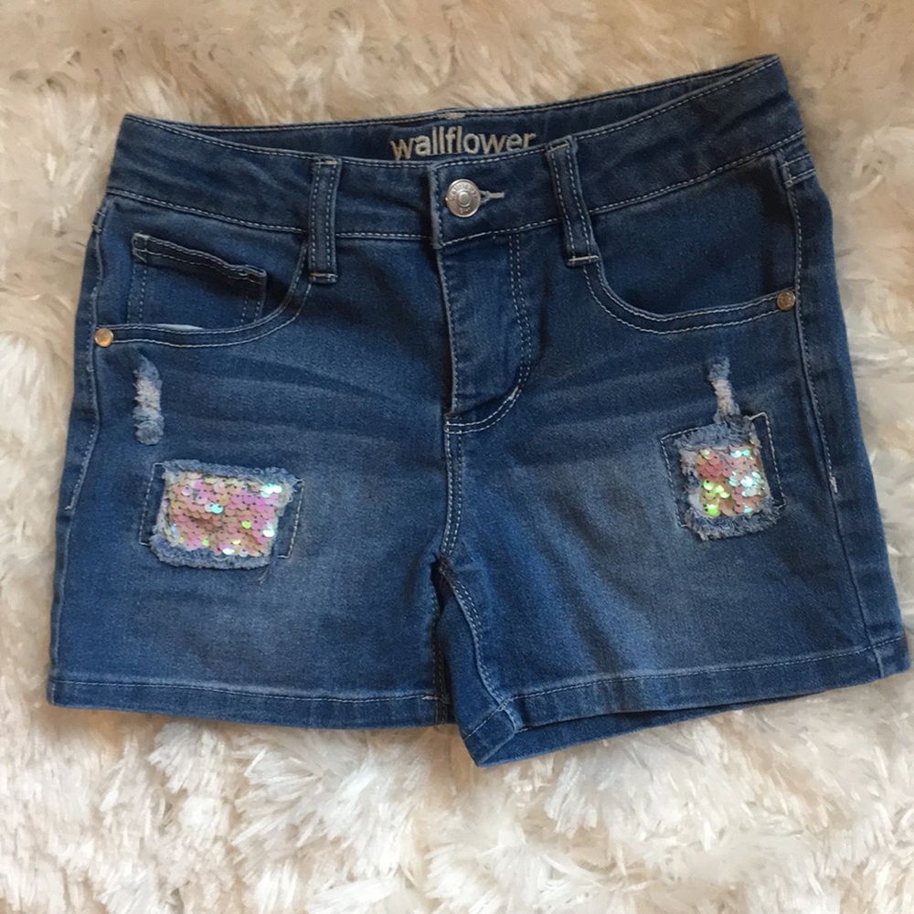 Wallflower girl size 10 shorts